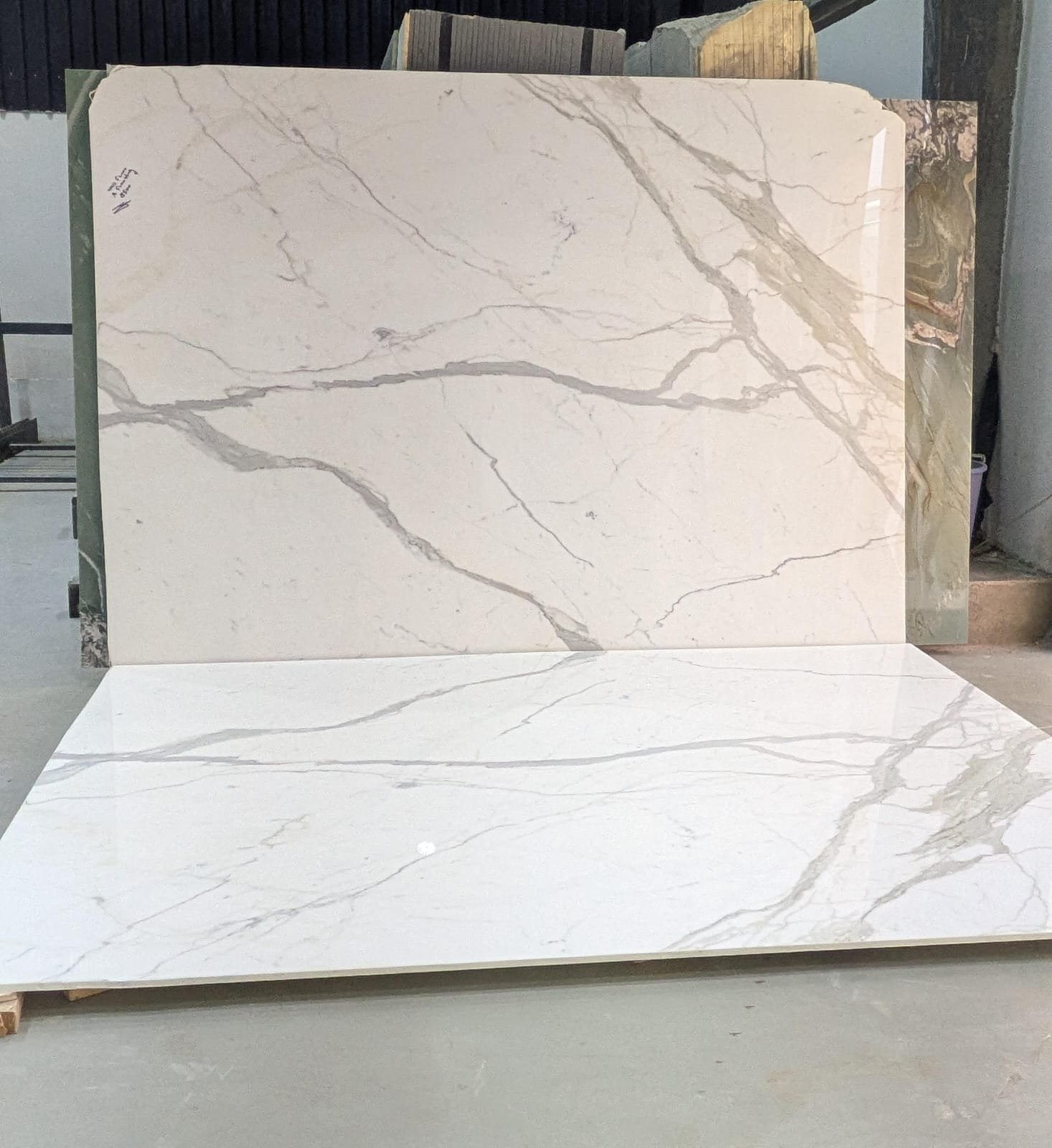 Calacatta White Marble