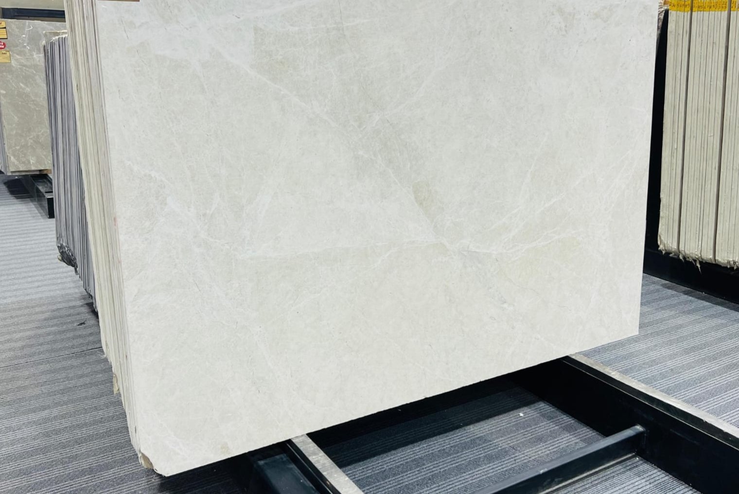 Crema nova marble